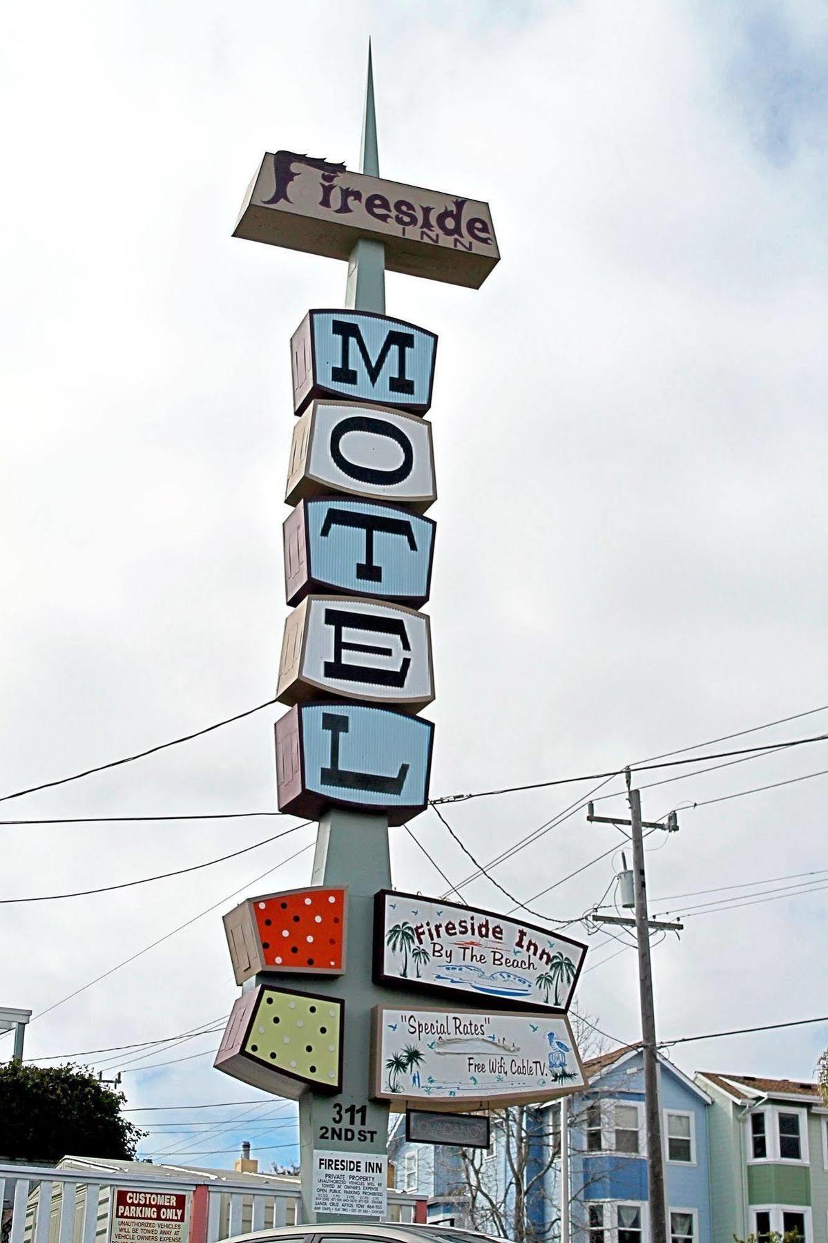 Motel Fireside By The Boardwalk & Bowling